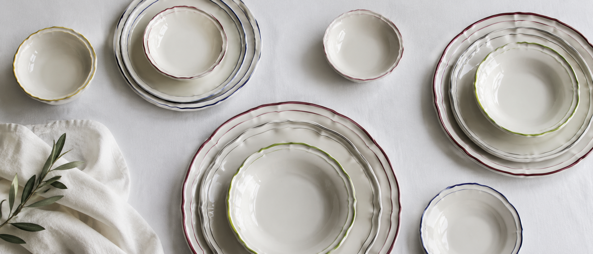 Modern tableware collection